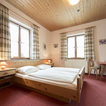 Landgasthof Pilsenhof Entenbraterei Hechendorf am Pilsensee Luaran gambar