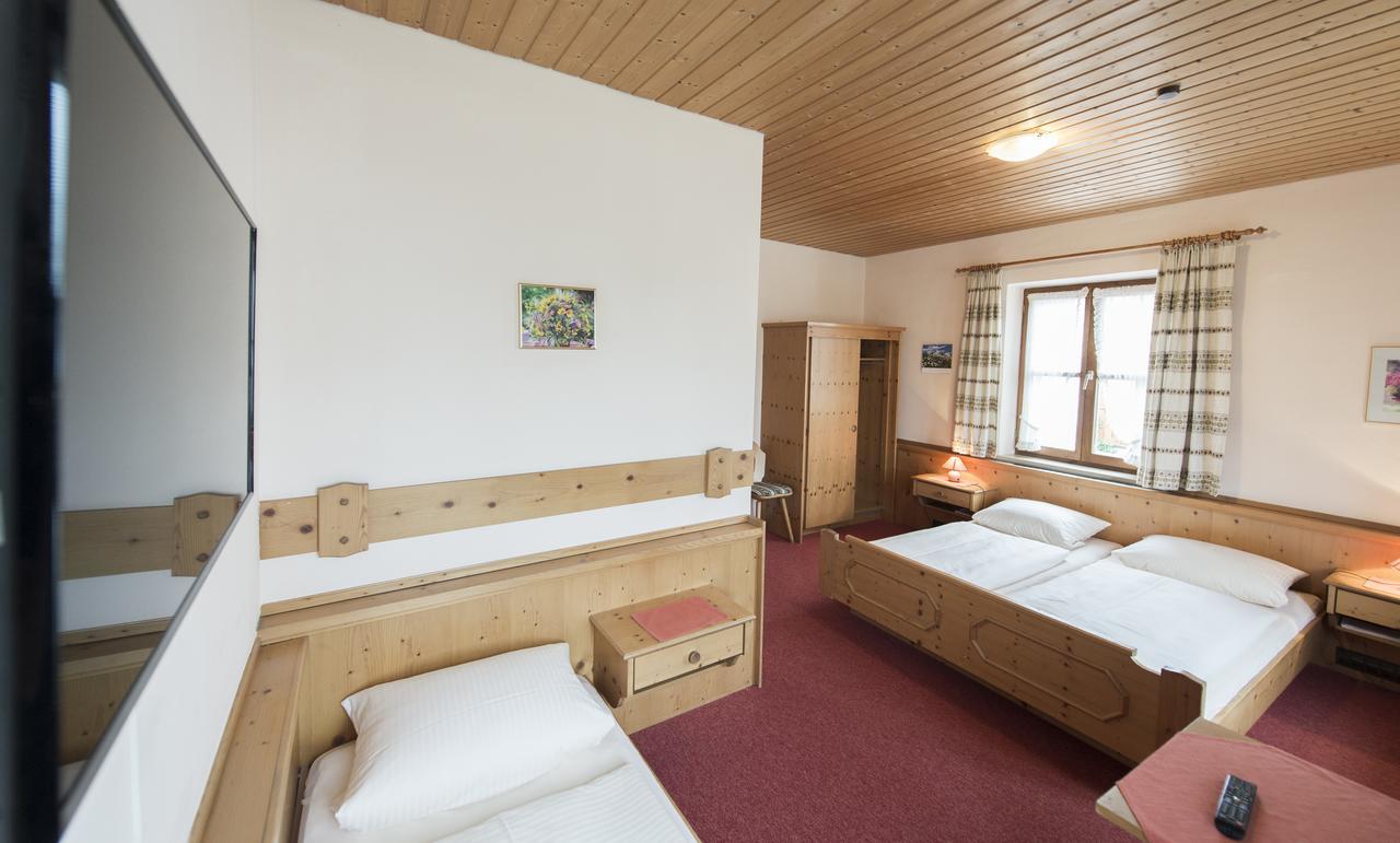 Landgasthof Pilsenhof Entenbraterei Hechendorf am Pilsensee Luaran gambar